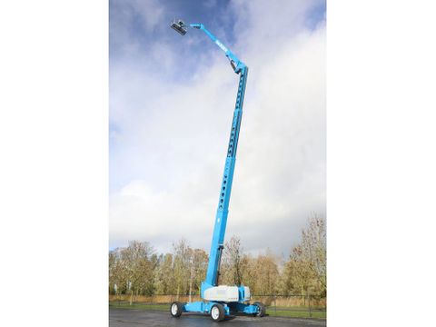 Genie
ZX-135/70 | 43 METER | 272 KG | Hulleman Trucks & Machinery B.V. [9]