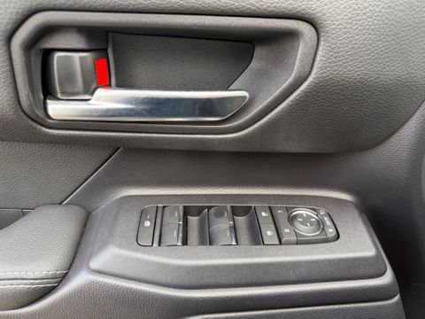 Toyota 2.8D-4D Automaat Airco Navi Cruisecontrol Grijs Kenteken BPM VRIJ | Van Nierop BV [11]