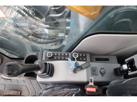 XCMG
XE380E | CE | HAMMER SHEAR | CUMMINS STAGE V | WARRANTY | Hulleman Trucks & Machinery B.V. [18]