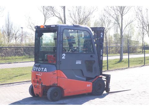 Toyota
8FBMT25 | TRIPLEX | SIDESHIFT | SPREADERS | Hulleman Trucks & Machinery B.V. [5]