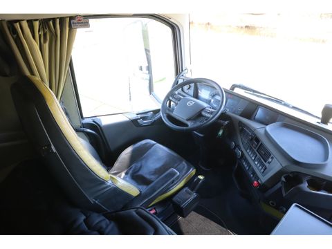 Volvo
| 8X4 | TANDEM LIFT | RETARDER | EURO 6 | Hulleman Trucks & Machinery B.V. [21]