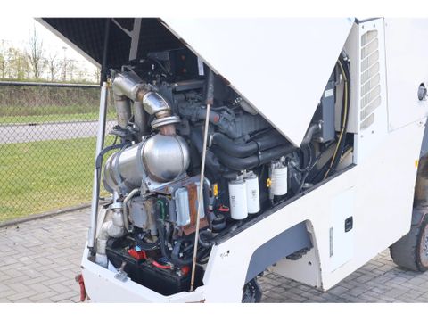 Wirtgen
W60Ri | WATER SYSTEM | LOW HOURS | Hulleman Trucks & Machinery B.V. [7]