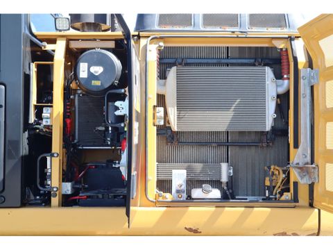 Caterpillar
330FL | 330 FL | BUCKET | QUICK COUPLER | Hulleman Trucks & Machinery B.V. [14]