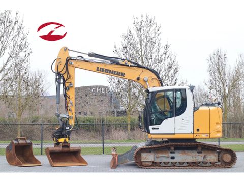 Liebherr
R914 COMPACT STD | ROTOTILT | 2X BUCKET | DOZERBLADE | Hulleman Trucks & Machinery B.V. [1]