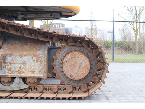 Liebherr
R914 COMPACT STD | ROTOTILT | 2X BUCKET | DOZERBLADE | Hulleman Trucks & Machinery B.V. [11]