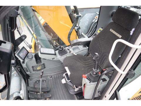 Liebherr
R914 COMPACT STD | ROTOTILT | 2X BUCKET | DOZERBLADE | Hulleman Trucks & Machinery B.V. [18]