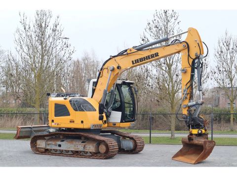 Liebherr
R914 COMPACT STD | ROTOTILT | 2X BUCKET | DOZERBLADE | Hulleman Trucks & Machinery B.V. [6]
