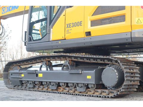 XCMG
XE300E | CE | CUMMINS STAGE V | EC300 | SY305 | 330 | Hulleman Trucks & Machinery B.V. [9]