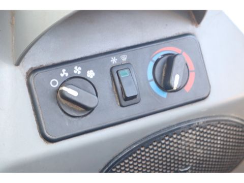 Bobcat
S650 | HF | AC | SJC JOYSTICKS | ARC | Hulleman Trucks & Machinery B.V. [19]