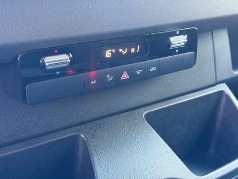 Mercedes-Benz 314CDI Paardenwagen Horsetruck TVW Hengsten Uitvoering L3 Automaat Airco | Van Nierop BV [19]