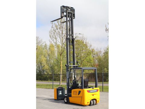 Jungheinrich
EFG 220 | 1900 KG | TRIPLEX | SIDESHIFT | POSITIONERS | Hulleman Trucks & Machinery B.V. [8]
