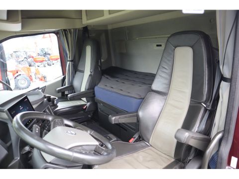Volvo
| 6X4 | RETARDER | TANDEMLIFT | BIG AXLES | EURO 6 | Hulleman Trucks & Machinery B.V. [19]