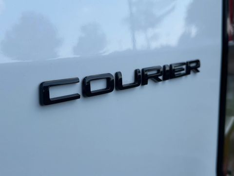 Ford Trend Elektrisch 44KWH 300KM Reikwijdte Apple CP Airco Cruise control Camera | Van Nierop BV [8]
