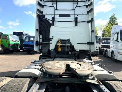 Renault HIGH (EURO 6 / I-SHIFT / RETARDER / 2x DIESELTANK / PARKING AIRCONDITIONING / AIRCONDITIONING / ETC.) | Engel Trucks B.V. [6]