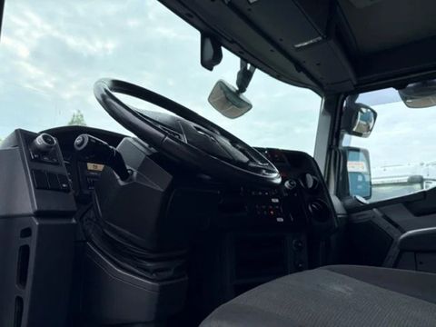 Renault PROTECT SLEEPERCAB (EURO 6 / I-SHIFT / 8.000 KG. FRONT AXLE / ADR/VLG / AIRCONDITIONING / ETC.) | Engel Trucks B.V. [8]