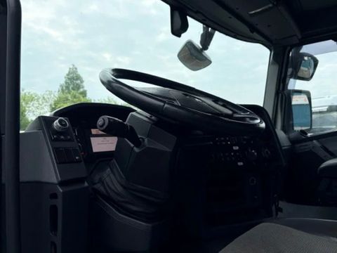 Renault PROTECT SLEEPERCAB (EURO 6 / I-SHIFT / 8.000 KG. FRONT AXLE / ADR/VLG / AIRCONDITIONING / ETC.) | Engel Trucks B.V. [7]