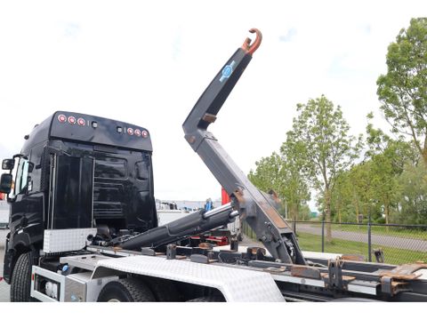 Renault
| 8X4 | AJK HOOK | RETARDER | BIG AXLES | EURO 6 | Hulleman Trucks & Machinery B.V. [10]