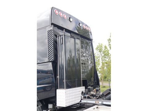 Renault
| 8X4 | AJK HOOK | RETARDER | BIG AXLES | EURO 6 | Hulleman Trucks & Machinery B.V. [17]