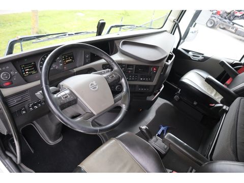 Volvo
| 6X4 | TANDEMLIFT | RETARDER | BIG AXLES | EURO 6 | Hulleman Trucks & Machinery B.V. [19]