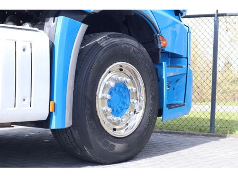 Mercedes-Benz
6X2 | RETARDER | HYVA HOOK | EURO 6 | Hulleman Trucks & Machinery B.V. [16]