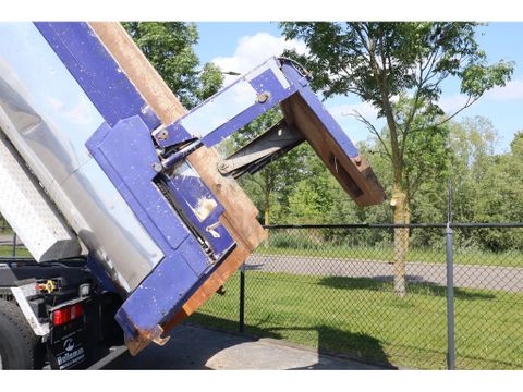 Mercedes-Benz
| 8X4 | RETARDER | BIG AXLES | EURO 6 | Hulleman Trucks & Machinery B.V. [10]