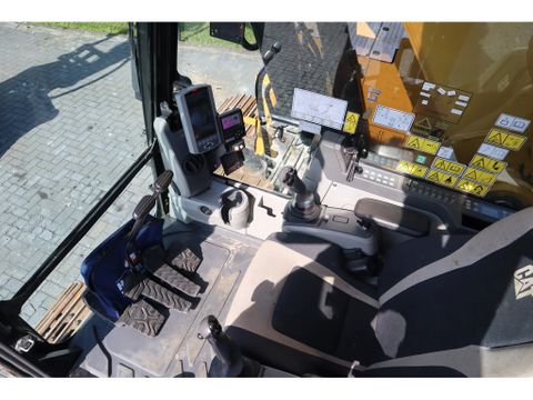 Caterpillar
325 F LCR | ROTOTILT | BUCKET | Hulleman Trucks & Machinery B.V. [18]