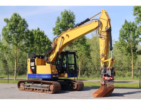 Caterpillar
325 F LCR | ROTOTILT | BUCKET | Hulleman Trucks & Machinery B.V. [5]