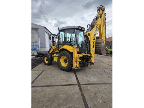 New Holland b110b | Van Nierop BV [2]