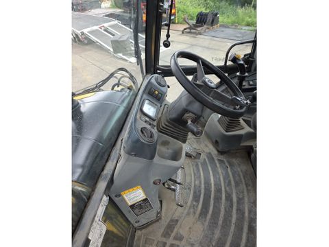 New Holland b110b | Van Nierop BV [9]