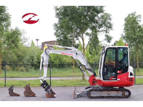 Takeuchi
TB 235-2 | TILT COUPLER | 3X BUCKET | HAMMER / SHEAR | Hulleman Trucks & Machinery B.V. [1]