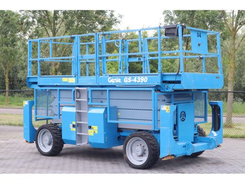Genie
GS-4390 RT | 15 METER | 680 KG | GOOD CONDITION | Hulleman Trucks & Machinery B.V. [2]