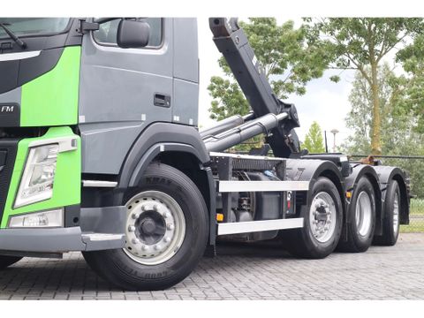 Volvo
| 8X2*6 | HIAB HOOKLIFT | 26 TON | EURO 6 | Hulleman Trucks & Machinery B.V. [12]