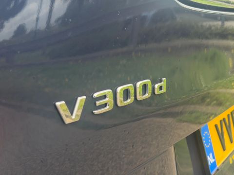Mercedes-Benz 300D Lang Automaat Airco Navi Luchtvering Memory stoelen | Van Nierop BV [9]