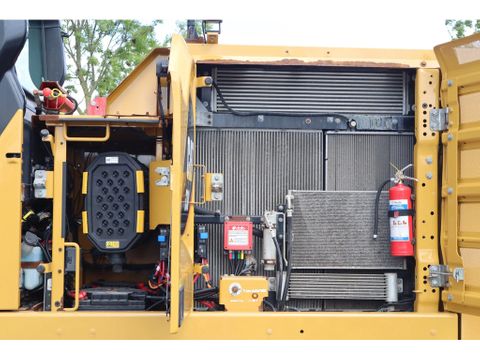Caterpillar
330 07A | ROTOTILT + GRIP | GPS | BUCKET | Hulleman Trucks & Machinery B.V. [13]
