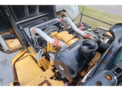 Caterpillar
745 04A | 3 UNITS DIRECTLY AVAILABLE | GOOD CONDITION | Hulleman Trucks & Machinery B.V. [14]