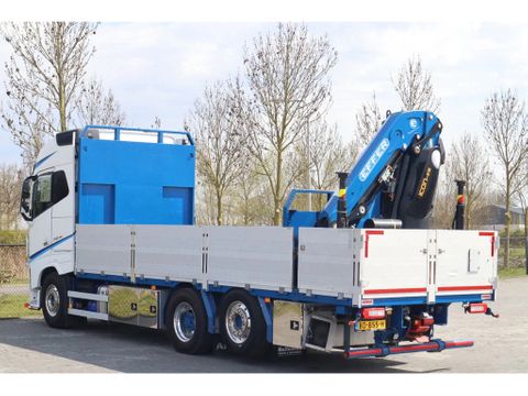 Volvo
| 6X2*4 RETARDER EFFER 215-6 DEMOUNTABLE CRANE | Hulleman Trucks & Machinery B.V. [23]