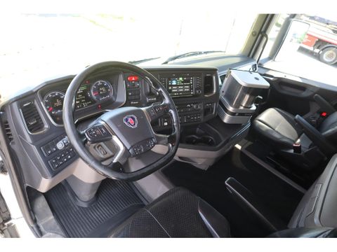 Scania
| 8X4*4 | RETARDER | CARRIER | DOORS + TAILGATE | EURO 6 | Hulleman Trucks & Machinery B.V. [17]