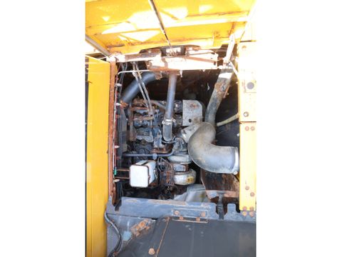 Komatsu
HD405 -8E0 | 77 TON | GOOD TIRES | Hulleman Trucks & Machinery B.V. [17]