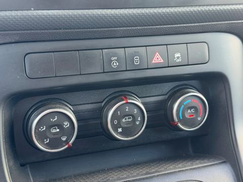 Mercedes-Benz 110CDI L1H1 Airco Cruisecontrol AppleCarplay Dubbelschuifdeur EURO 6 | Van Nierop BV [16]