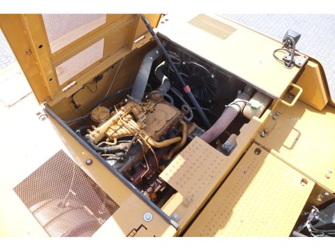 Caterpillar
323 07A | QUICK COUPLER | BUCKET | Hulleman Trucks & Machinery B.V. [14]