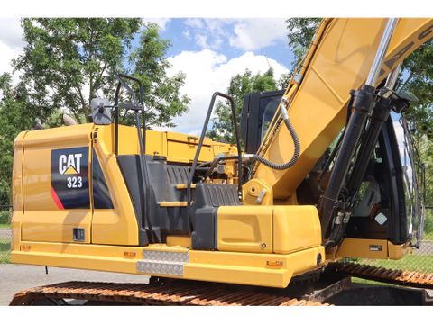 Caterpillar
323 07A | QUICK COUPLER | BUCKET | Hulleman Trucks & Machinery B.V. [7]
