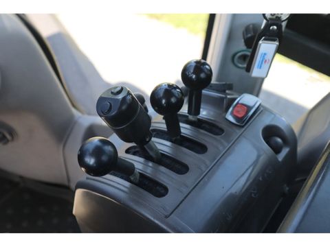 Volvo
L70G BUCKET AIRCO | Hulleman Trucks & Machinery B.V. [20]