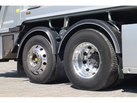 Volvo
| 6X2*4 | FULL ELECTRIC | NORBA | 265 KWH | Hulleman Trucks & Machinery B.V. [12]