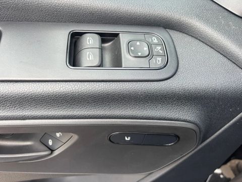 Mercedes-Benz 319CDI L2H2 Automaat Airco Led/Xenon Cruisecontrol 3500KG Trekhaak BPM VRIJ | Van Nierop BV [18]
