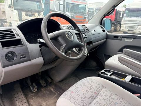 Volkswagen T5 DOUBLE CAB 5-CILINDER (6 GEARS MANUAL GEARBOX / AIRCONDITIONING / 5 SEATS / ETC. | Engel Trucks B.V. [11]