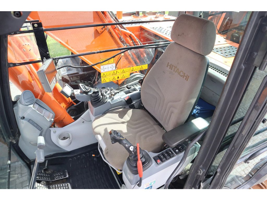 Te koop: Hitachi ZX300 LC-6 | TOOTH BUCKET | QUICK COUPLER