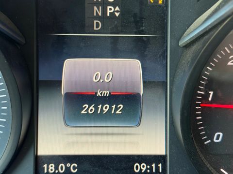 Mercedes-Benz 250D Lang Dubbelcabine Avant-Garde Trekhaak Koelkast | Van Nierop BV [19]