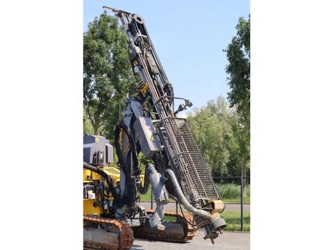 Atlas-Copco
Flexiroc T30R-03 | SURFACE DRILL | ONLY 2300 PERCUSSION | Hulleman Trucks & Machinery B.V. [7]