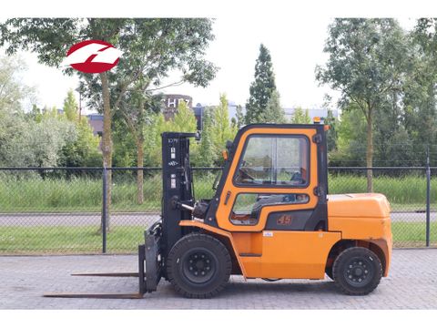 Hangcha
CPCD45 | 4.5 TON | TRIPLEX | SIDESHIFT | SPREADER | Hulleman Trucks & Machinery B.V. [1]