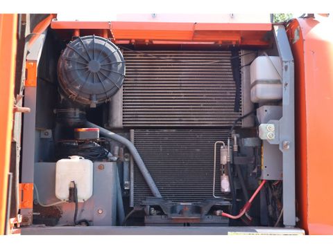 Hitachi
ZX140W-3 | ROTOTILT & BUCKET | DUTCH MACHINE | Hulleman Trucks & Machinery B.V. [15]